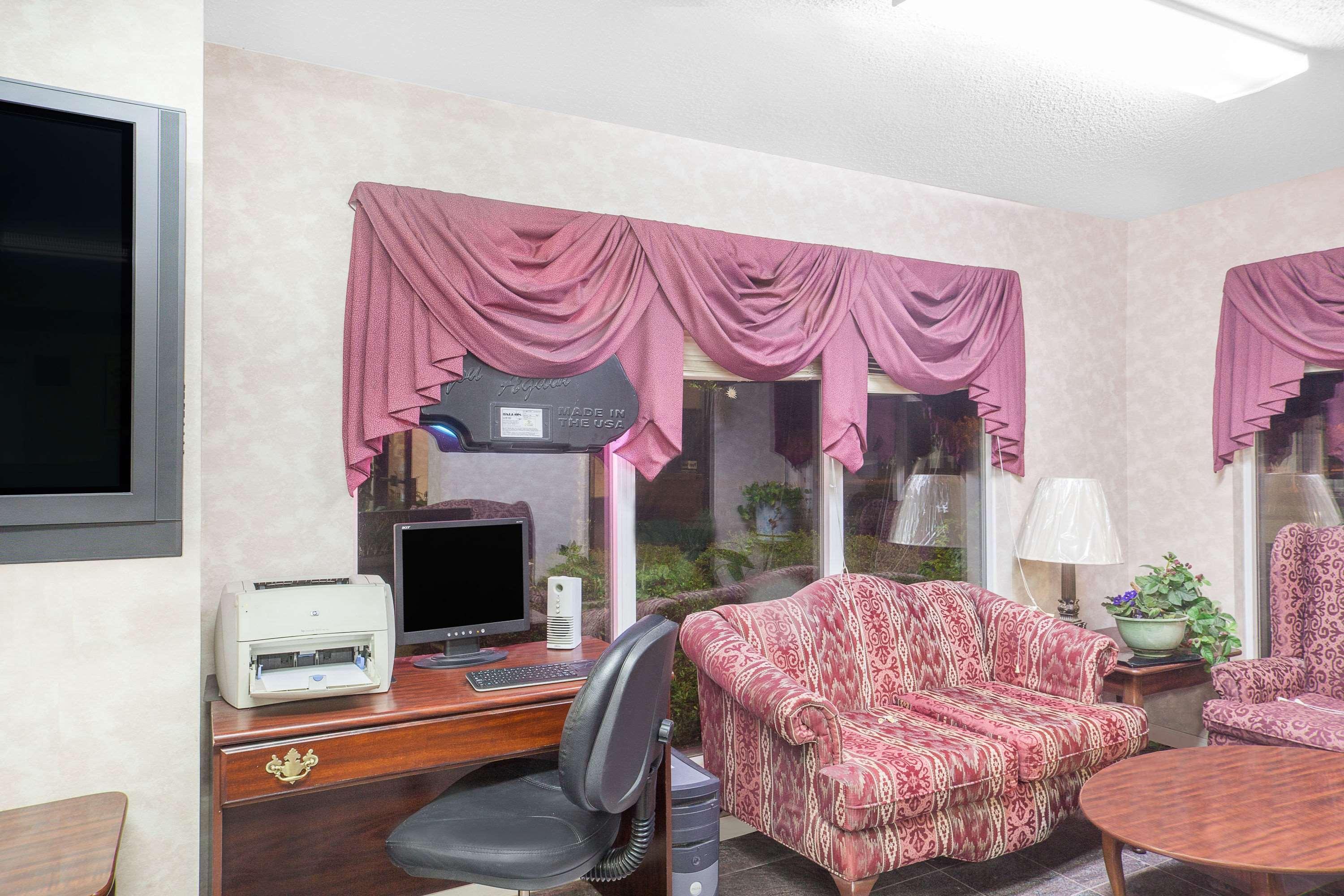 Super 8 By Wyndham Decatur Priceville Esterno foto